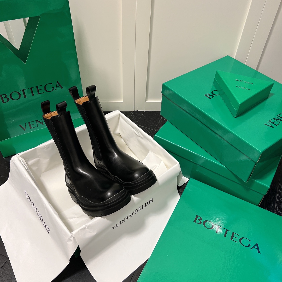 Bottega Venet mid-calf heeled boots-Luxeon