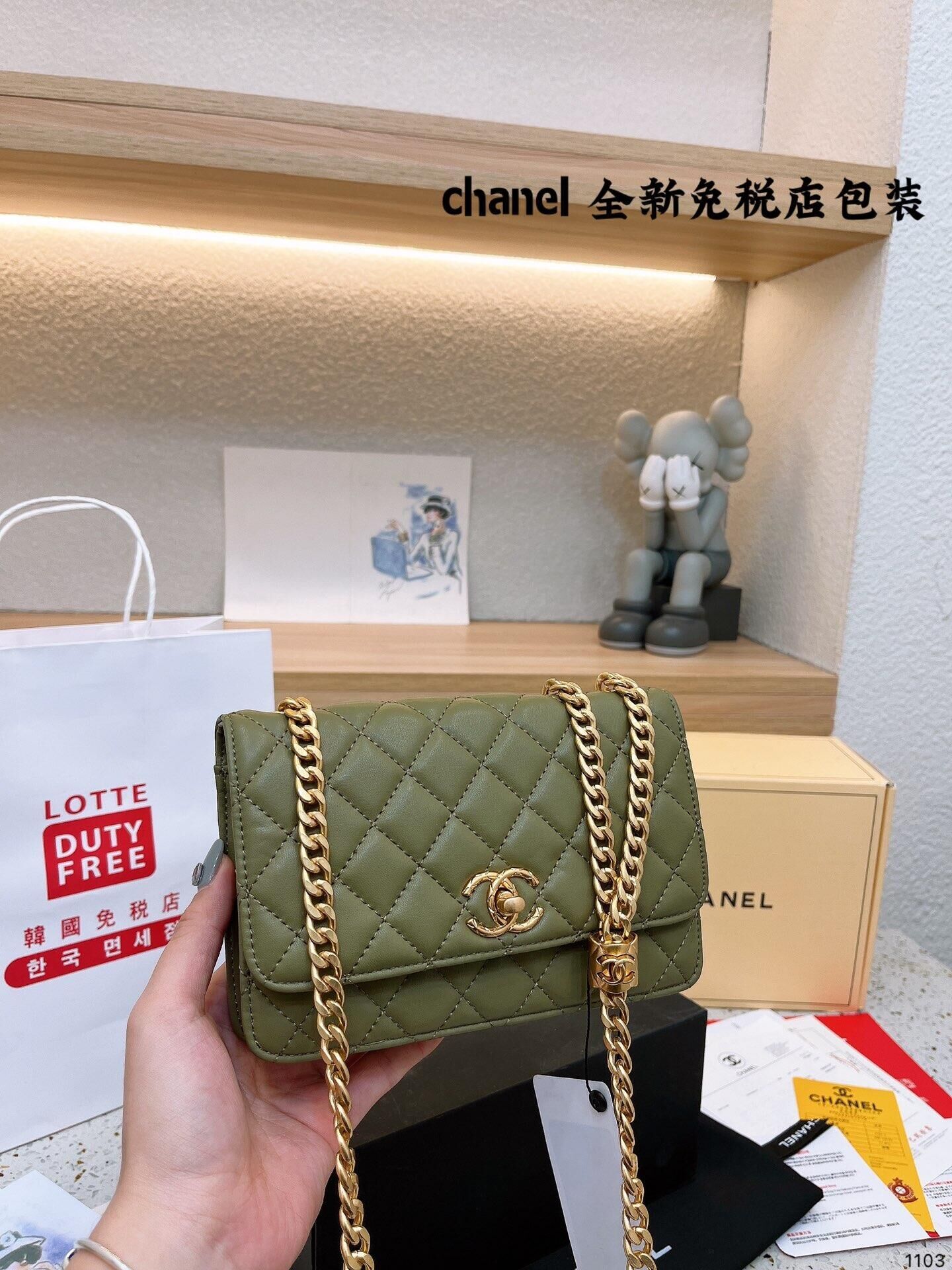 C style green handbag-Luxeon
