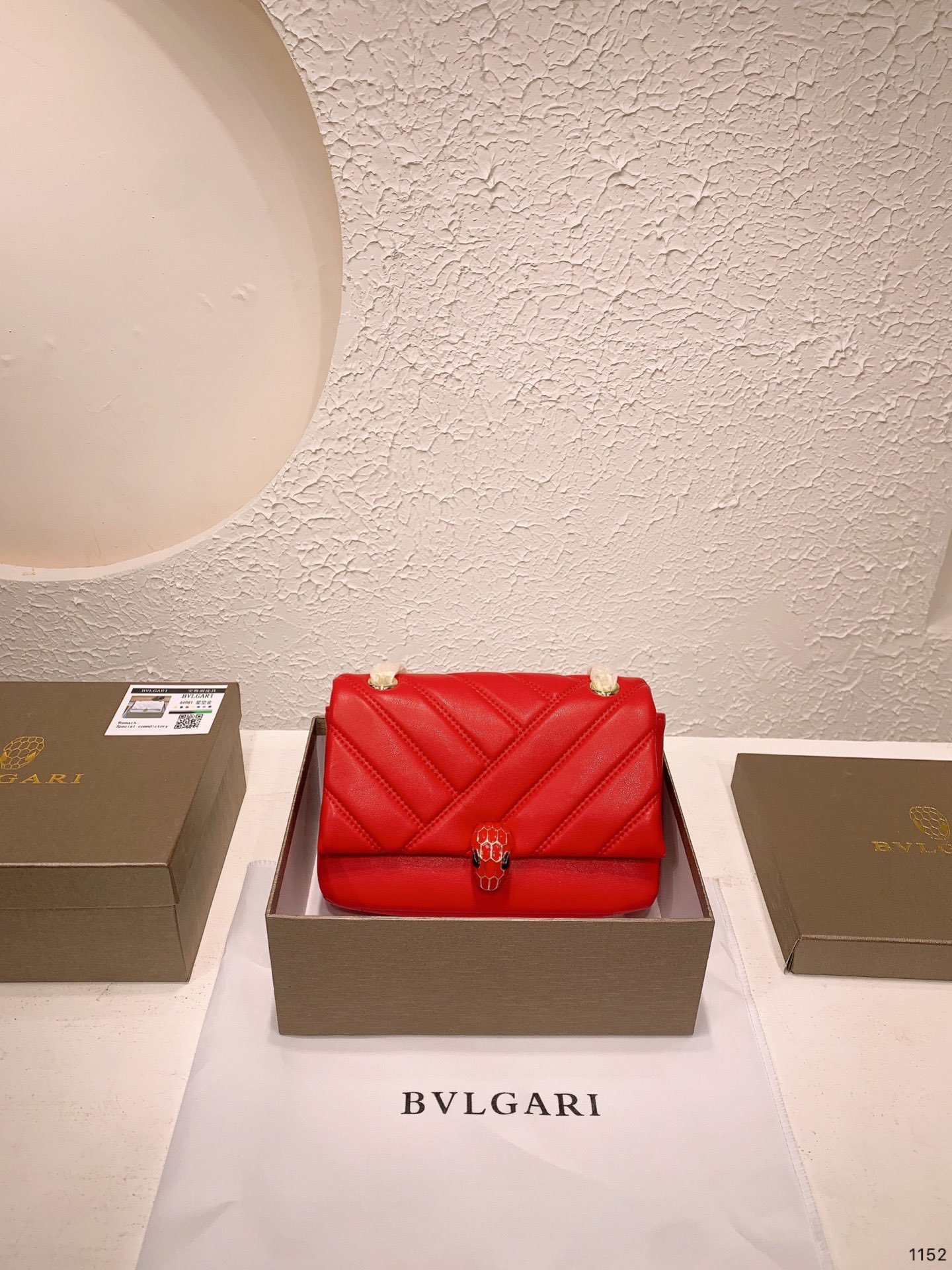 BVLGARI Shoulder Bags Classic-Luxeon