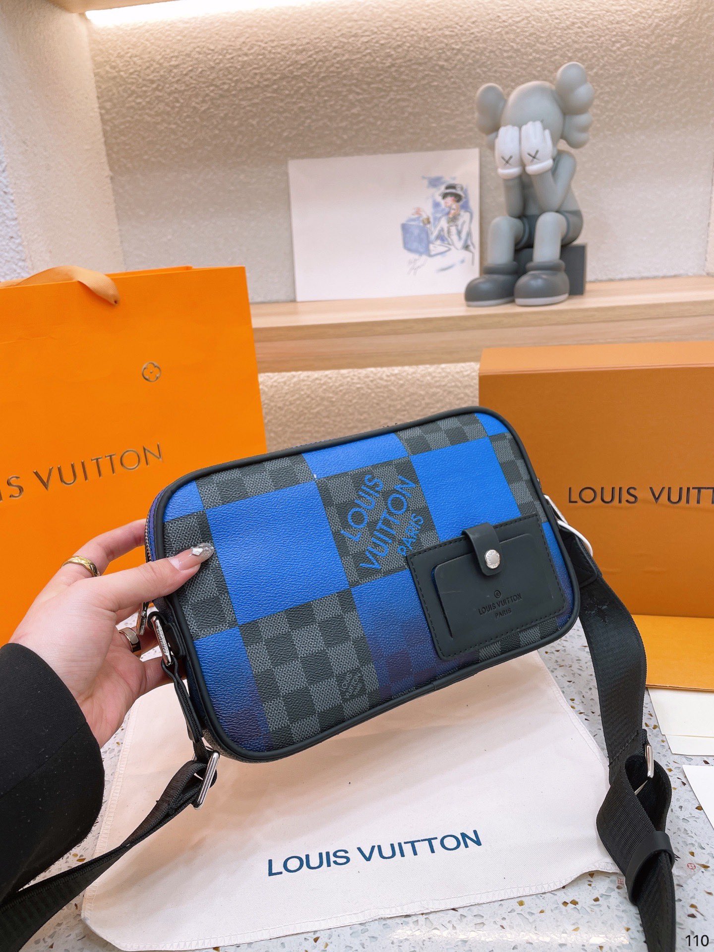 L style . handbags unisex-Luxeon