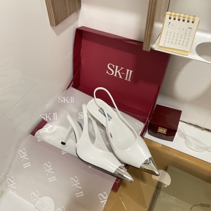 P style classic patent leather sandals high heels-Luxeon