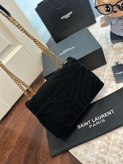 Suede cloud bag 25*16cm