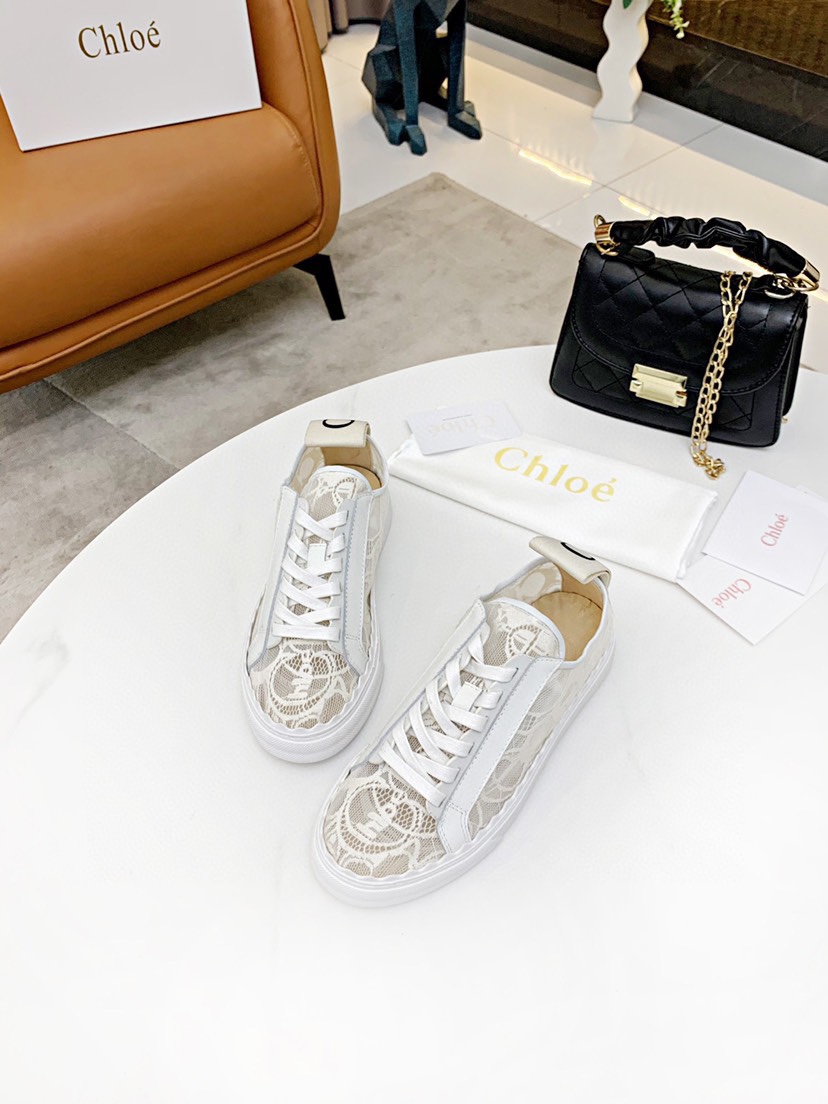 Openwork mesh casual shoes