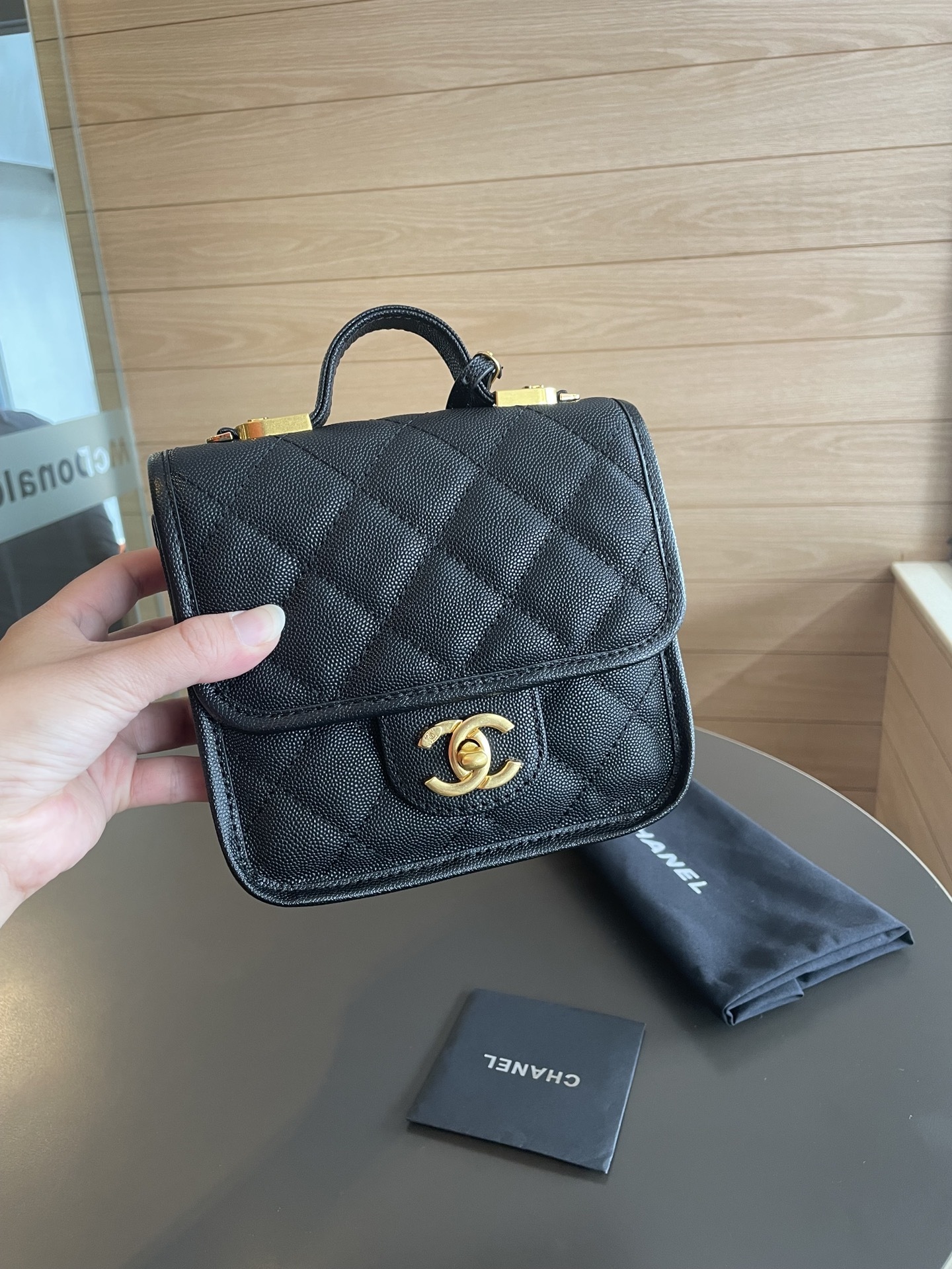 C style 22k handbag-Luxeon
