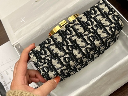 D style Montaigne 30 shoulder bags-Luxeon