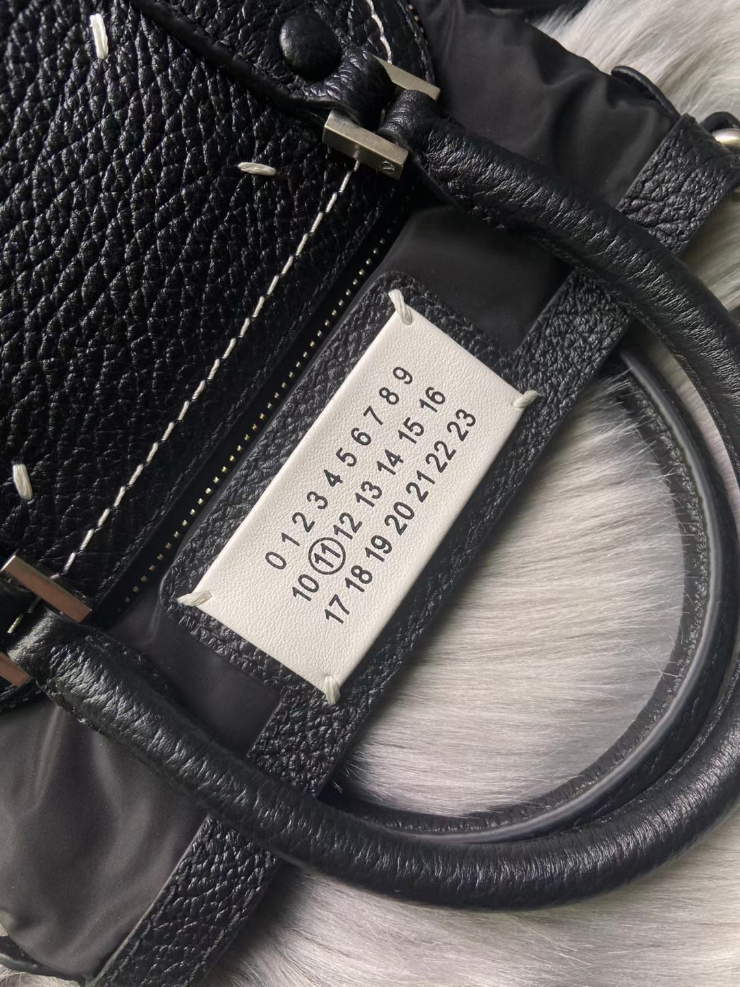 Maison Margiela Shoulder Bags Shell Bags MM6-Luxeon