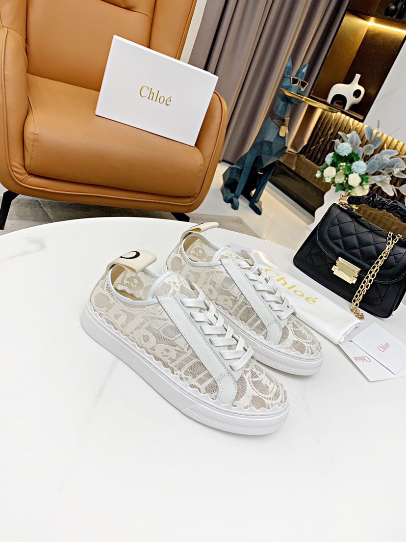 Openwork mesh casual shoes