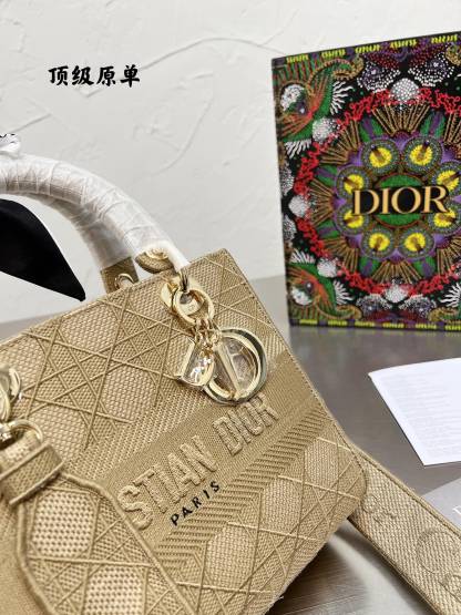 D style Diana handbags top quality embroidered-Luxeon