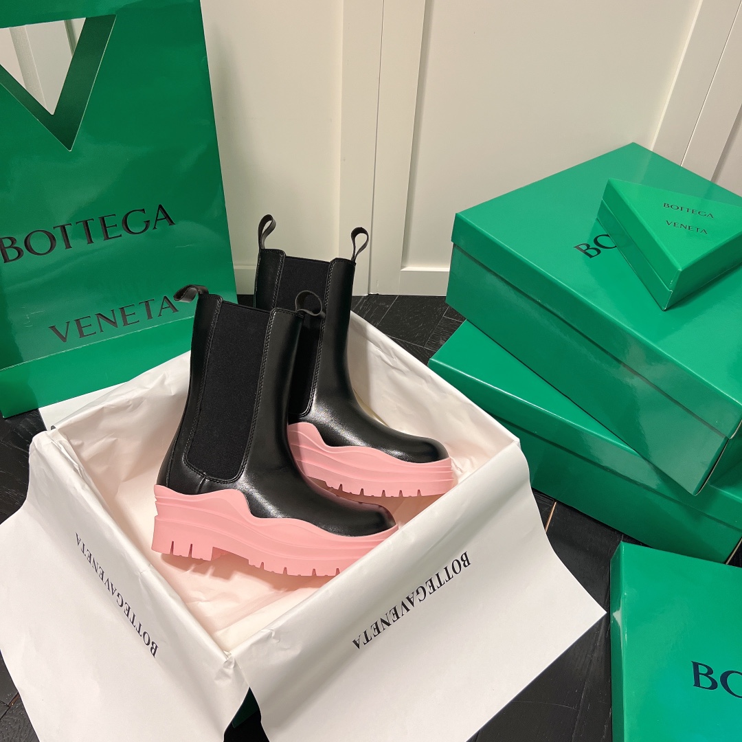Bottega Venet mid-calf heeled boots-Luxeon