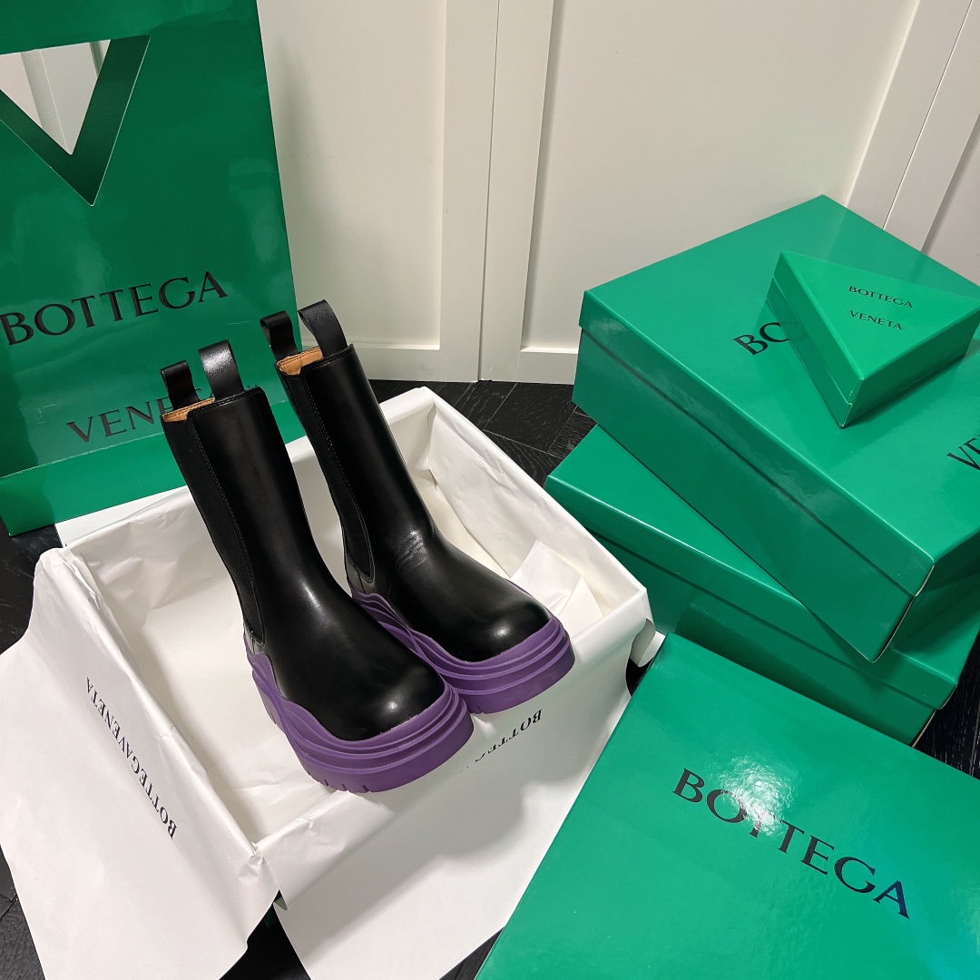 Bottega Venet mid-calf heeled boots-Luxeon