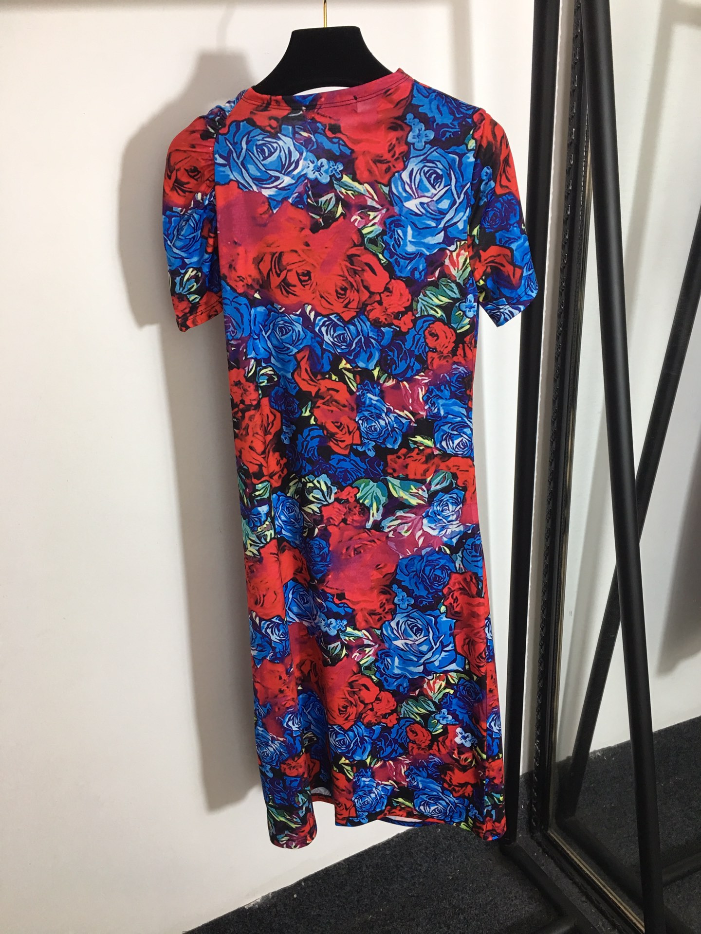 Versace print short-sleeved dress-Luxeon