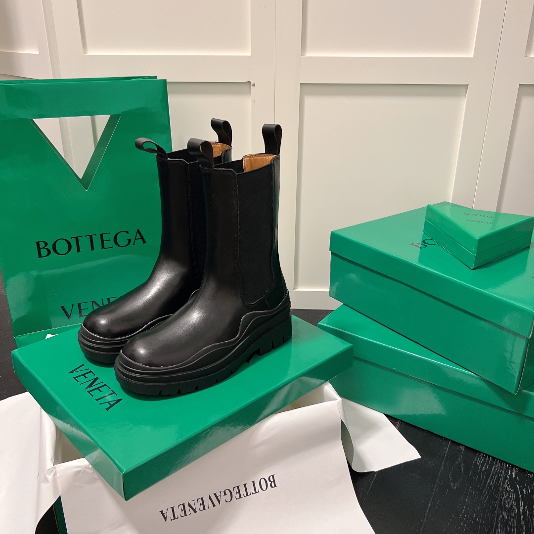 Bottega Venet mid-calf heeled boots-Luxeon