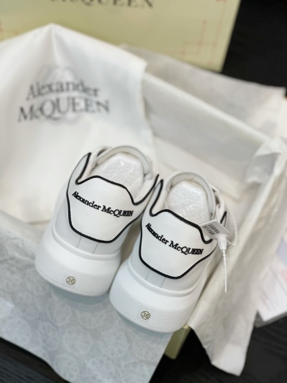 Alexander Mc QUEEN  women sneakers casual shoes-Luxeon
