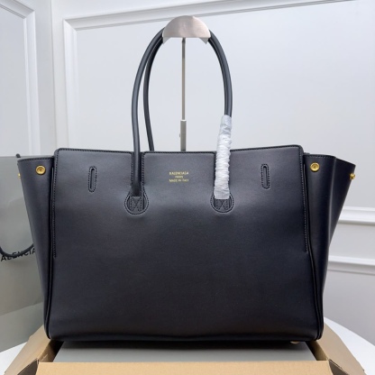 handbag 36.5*14.6*28cm