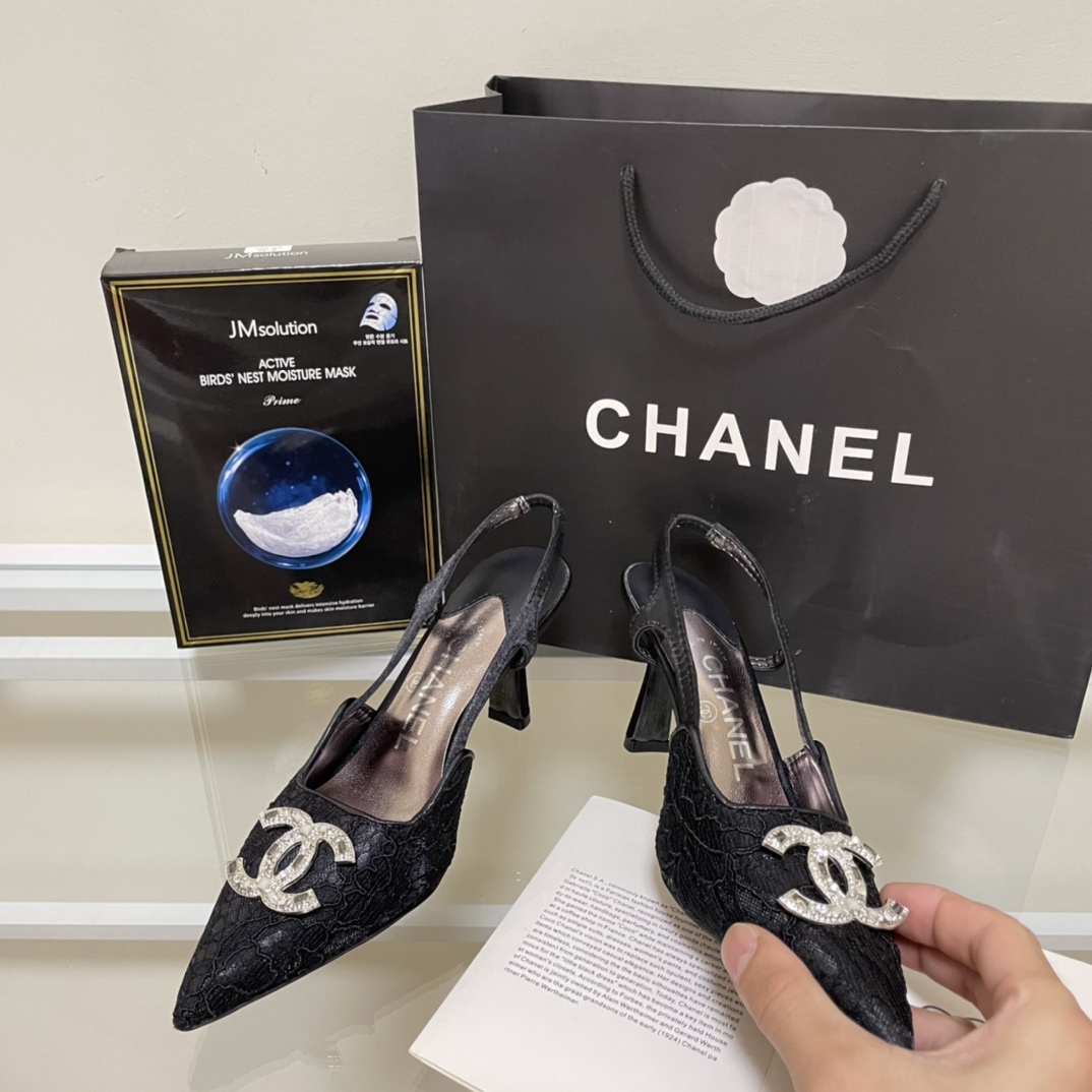 C style Vintage double-C sandals-Luxeon