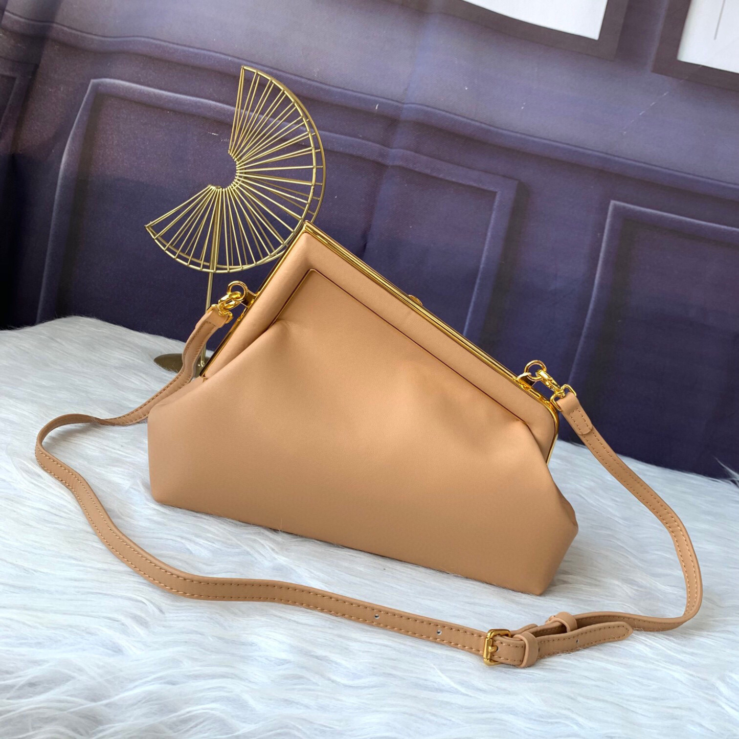 F style Cloud Crossbody Bag-Luxeon