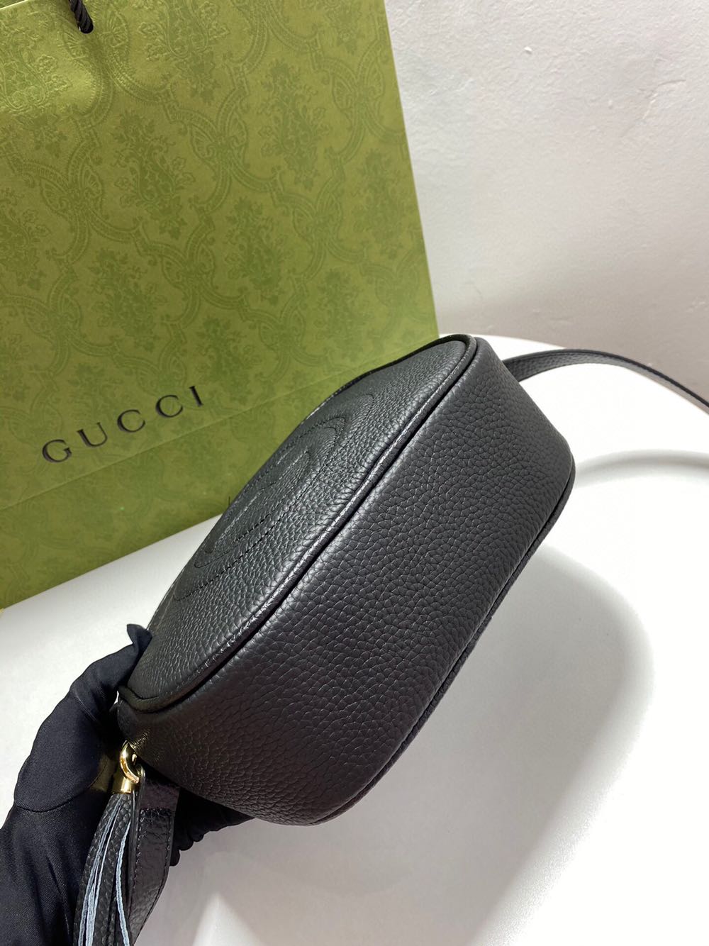 G style lychee pattern Cross-body bag-Luxeon