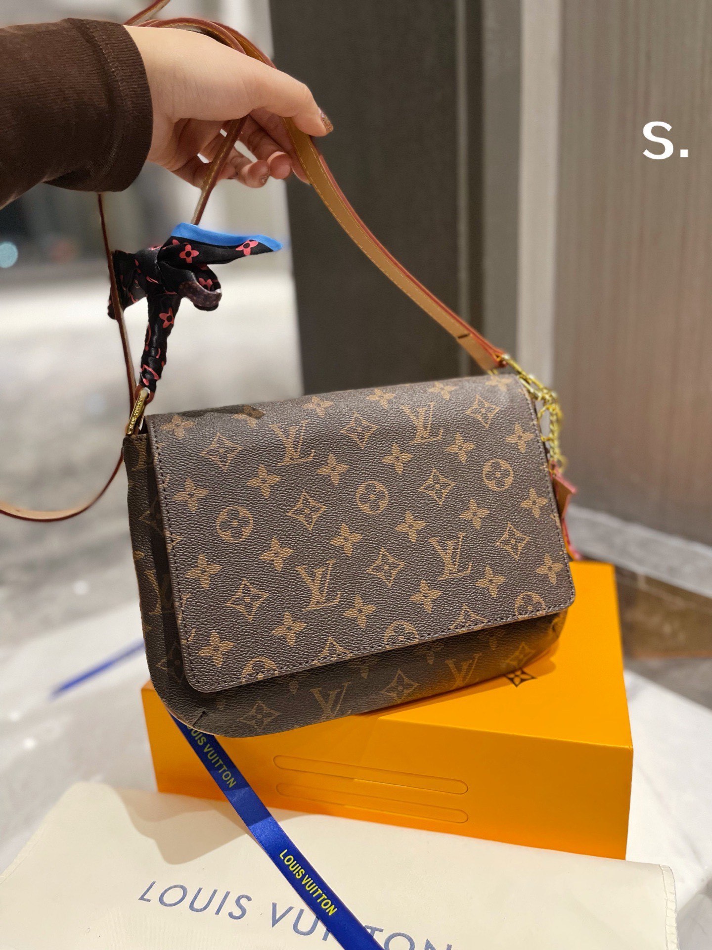 L style bag Handbags Vintage Bags-Luxeon