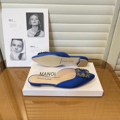 Manolo Blahnik pointed toe flat slippers-Luxeon