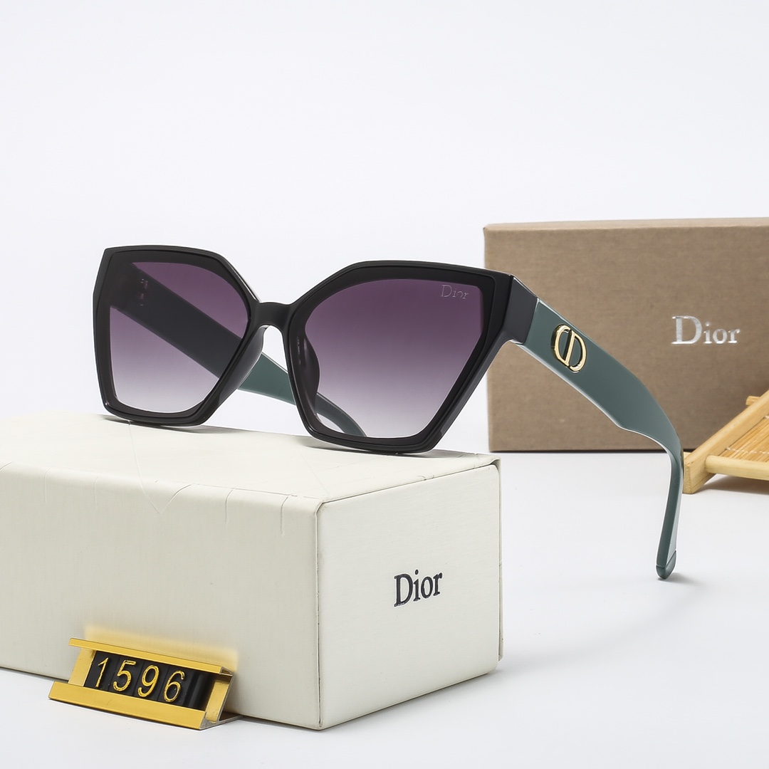 D style Women's Fashion Vintage Sunglasses-Luxeon