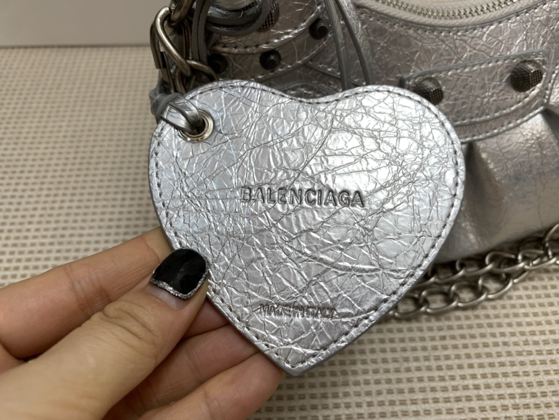 B style cagole handbag-Luxeon