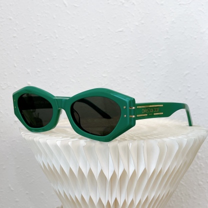 D style Fashion Sunglasses-Luxeon