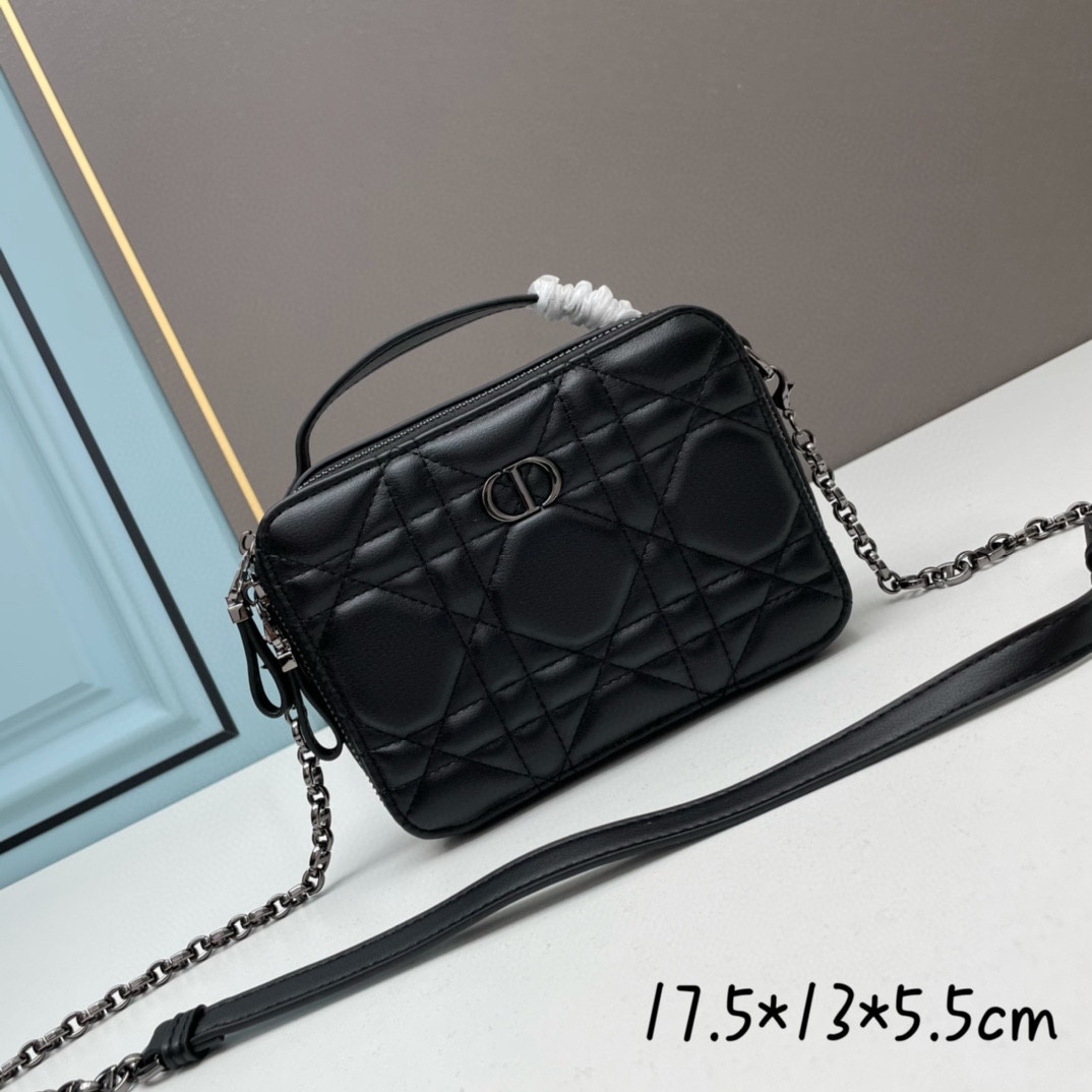 D style caro handbag-Luxeon