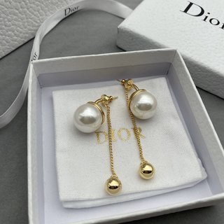 D style Ring Chain Tassel Pearl Stud Earrings-Luxeon