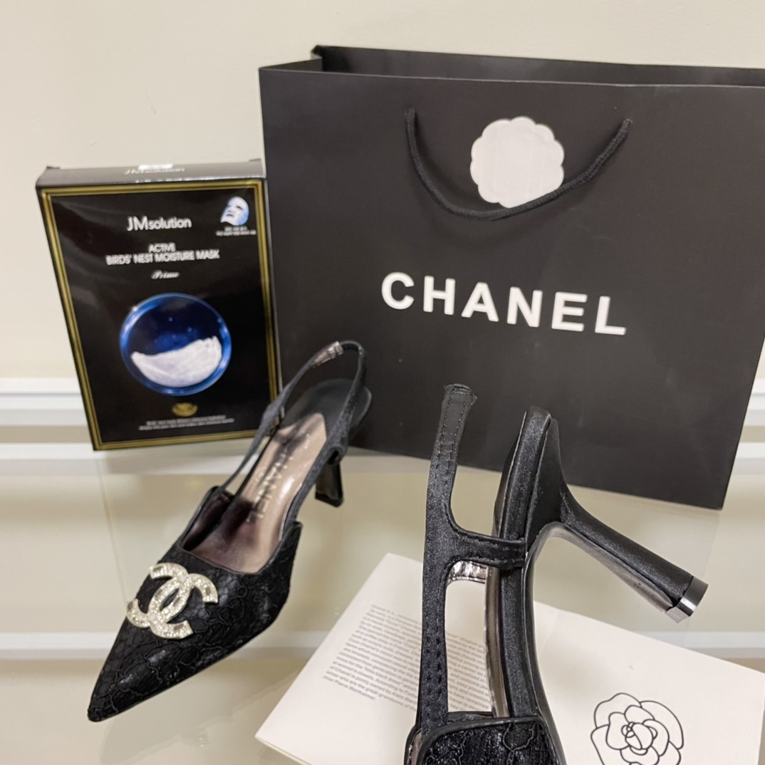 C style Vintage double-C sandals-Luxeon