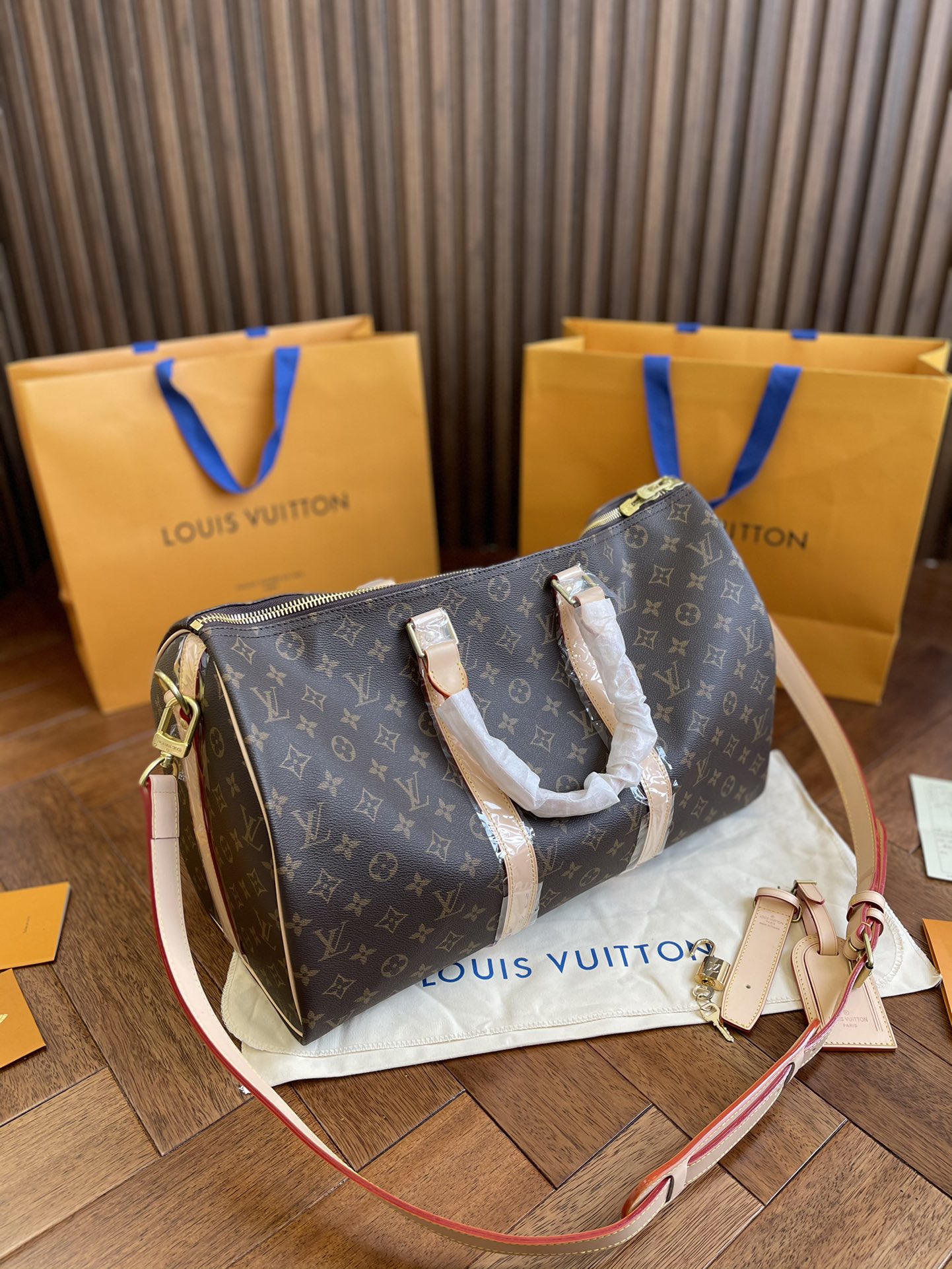 L style . Keepall Travel Bags-Luxeon