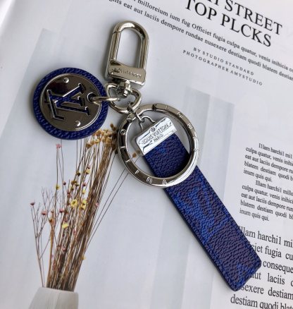 L style bag decoration key chain-Luxeon