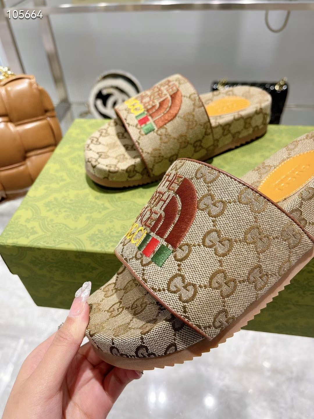 G style pop jacquard summer flat slippers-Luxeon