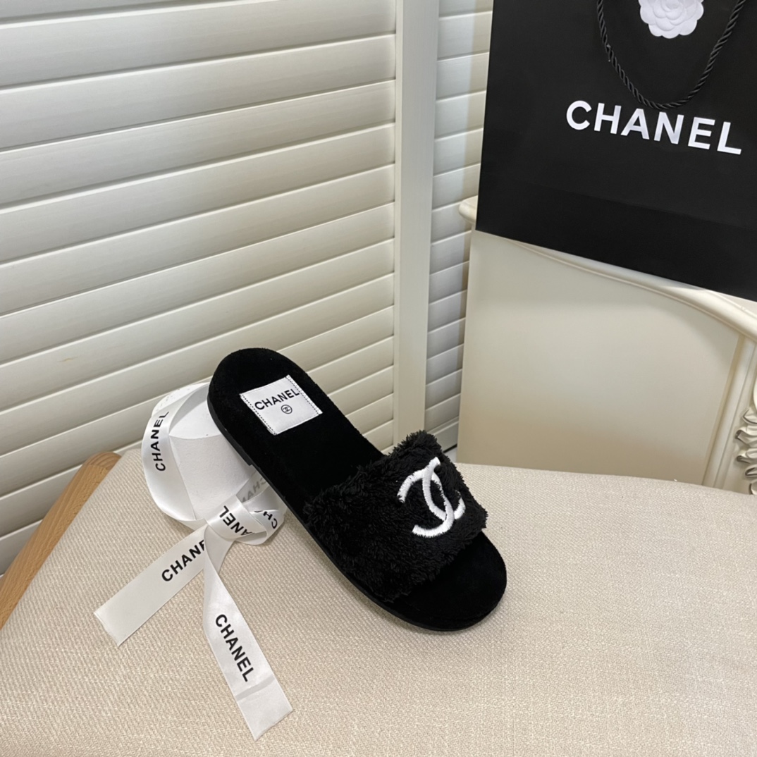 C style double-C winter wool slippers-Luxeon