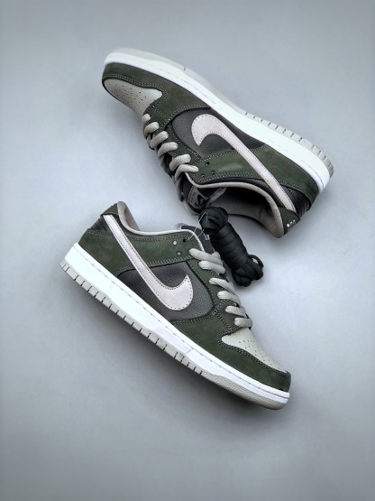 . SB Dunk Low "UNLV" sneakers-Luxeon