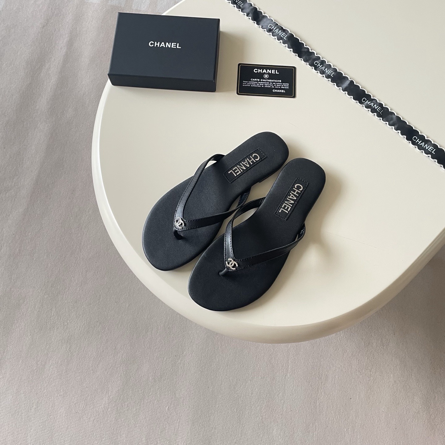 Flip-flops 35-42
