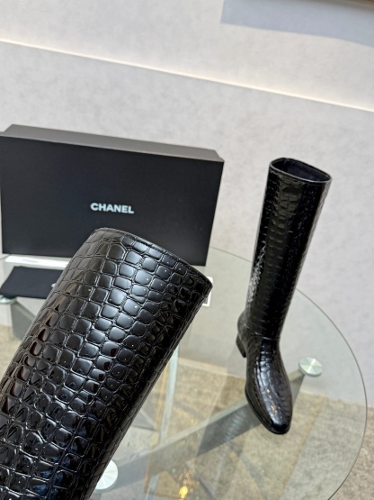 Crocodile-embossed knee-high boots35-41