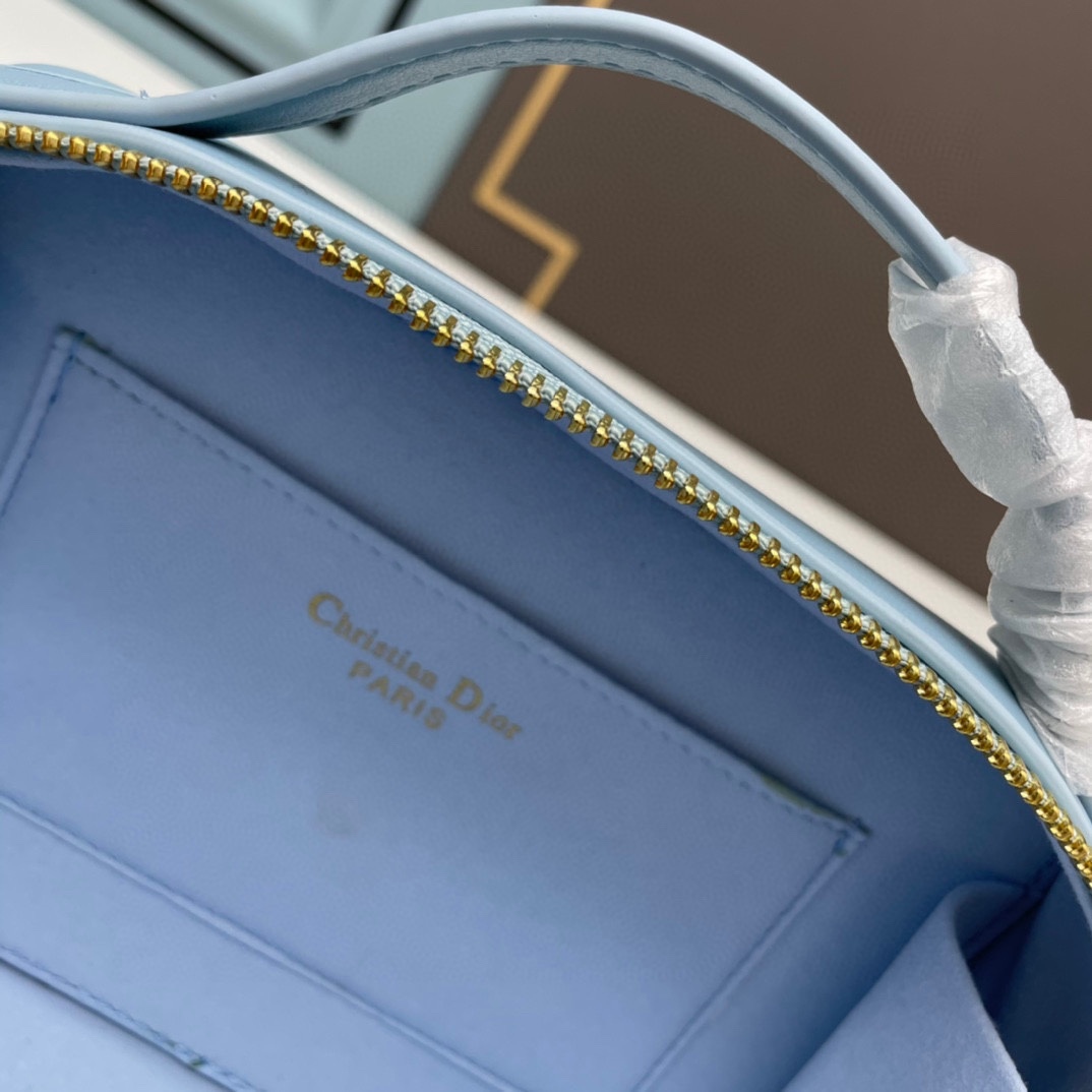 D style caro handbag-Luxeon