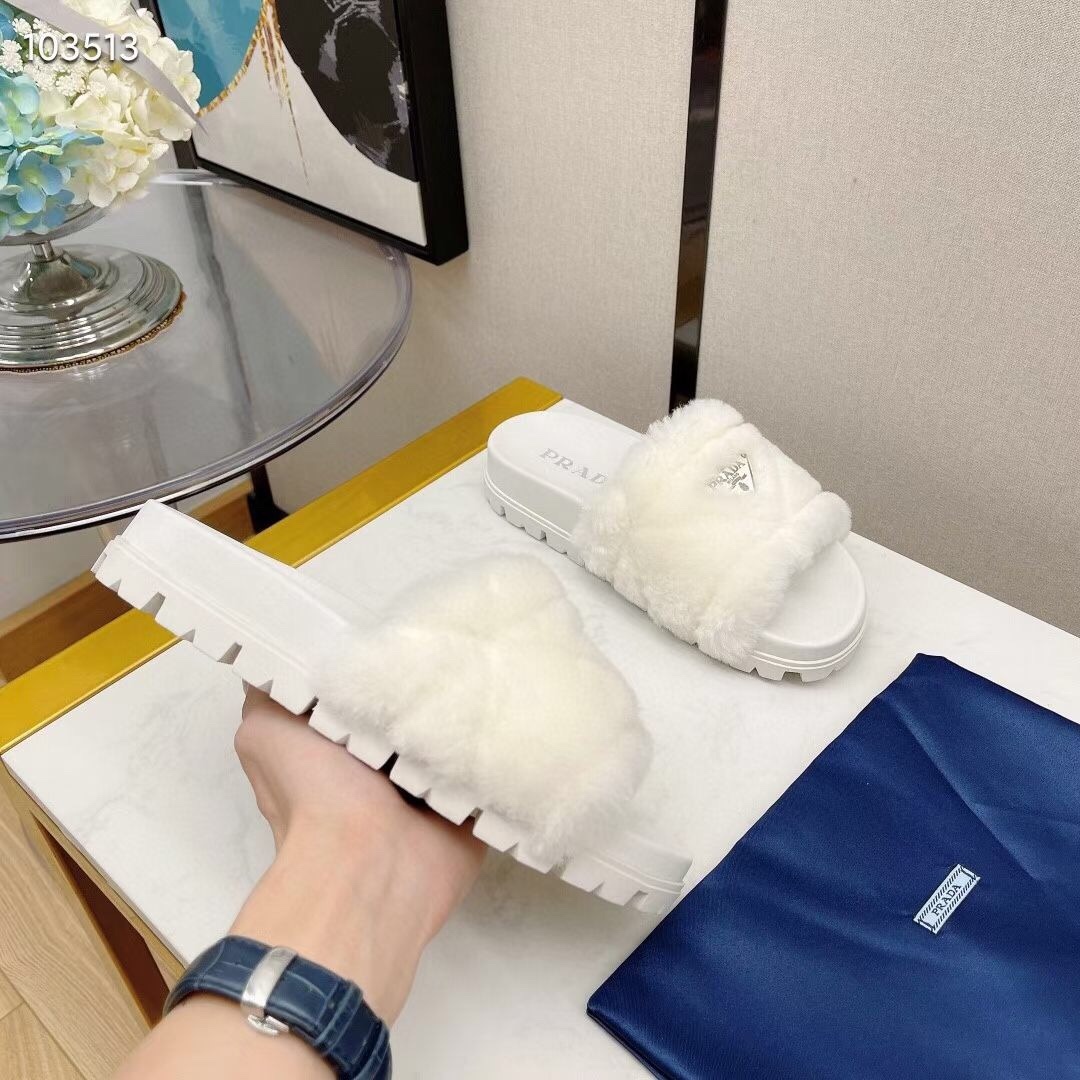 P style winter new women slippers-Luxeon