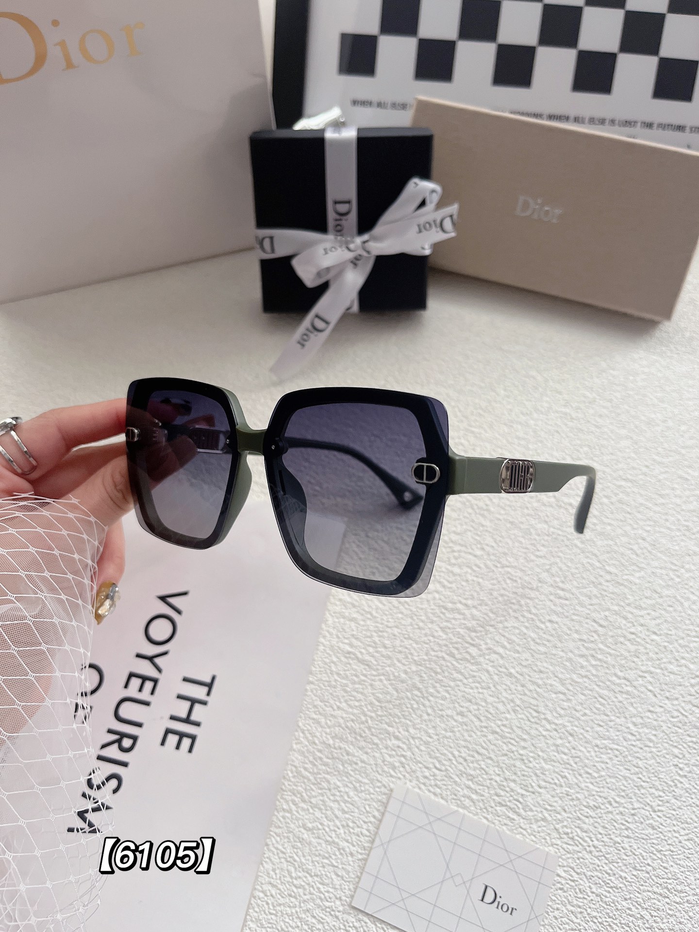D style women fashion sunglasses-Luxeon