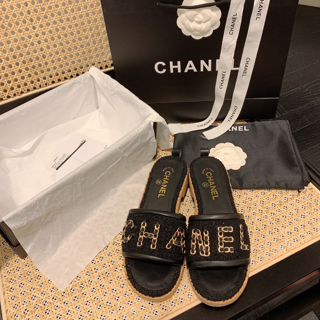 C style embroidered logo slides-Luxeon