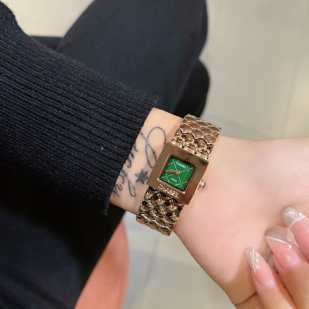 C style Women Wrist Watch Rose Gold-Luxeon