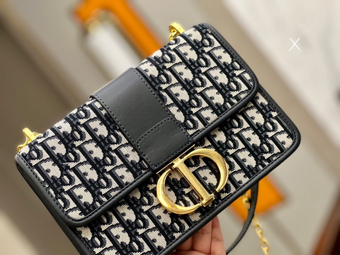 D style Montaigne 30 shoulder bags-Luxeon