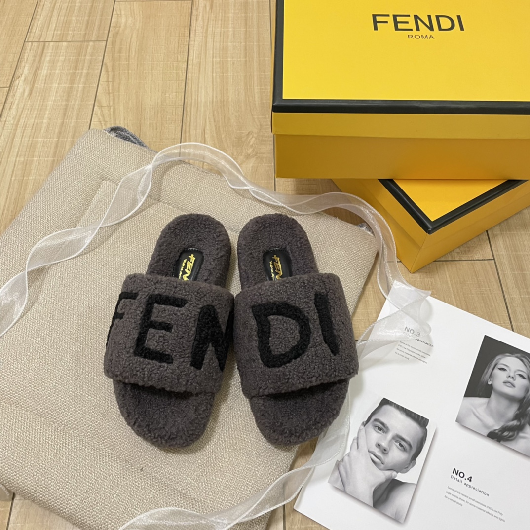 F style new women winter plush slippers-Luxeon