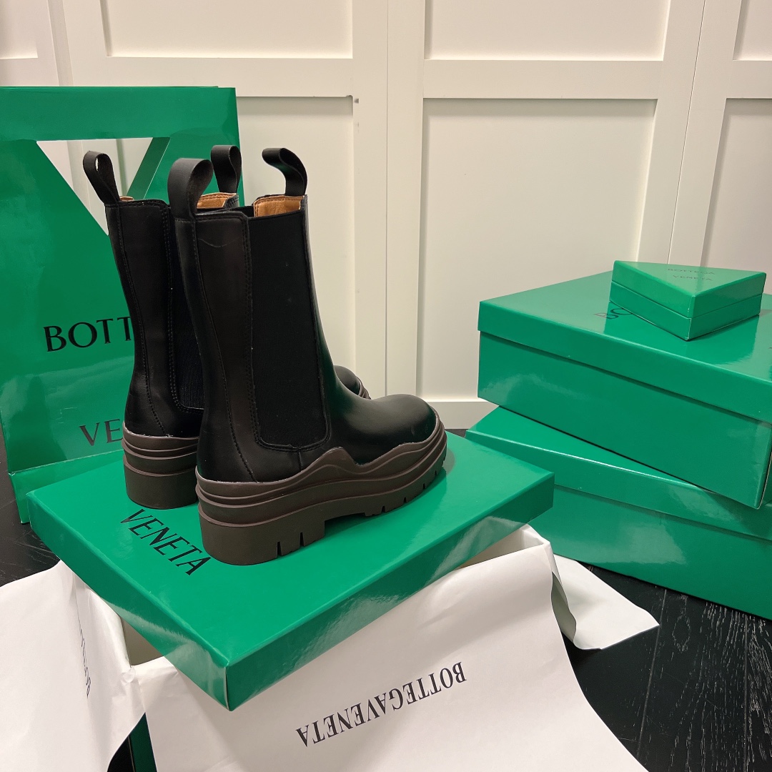 Bottega Venet mid-calf heeled boots-Luxeon