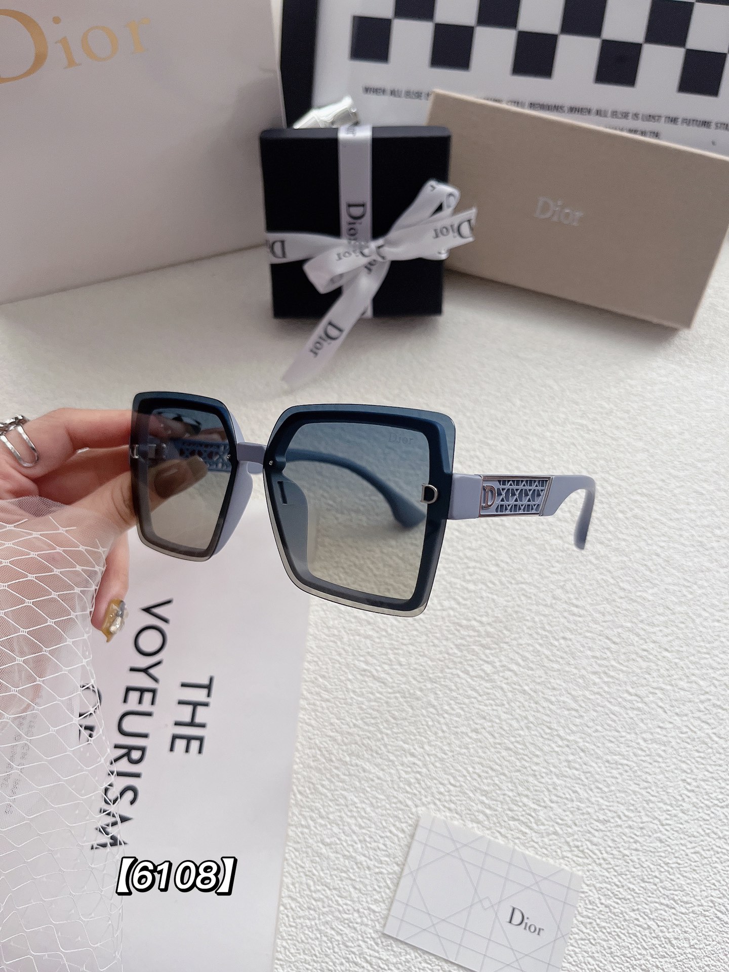 D style women fashion sunglasses-Luxeon
