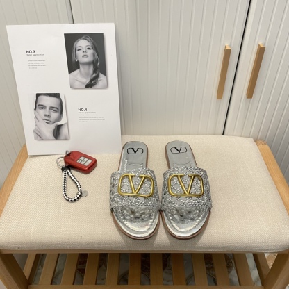 VALENTINO new hollow out slippers-Luxeon