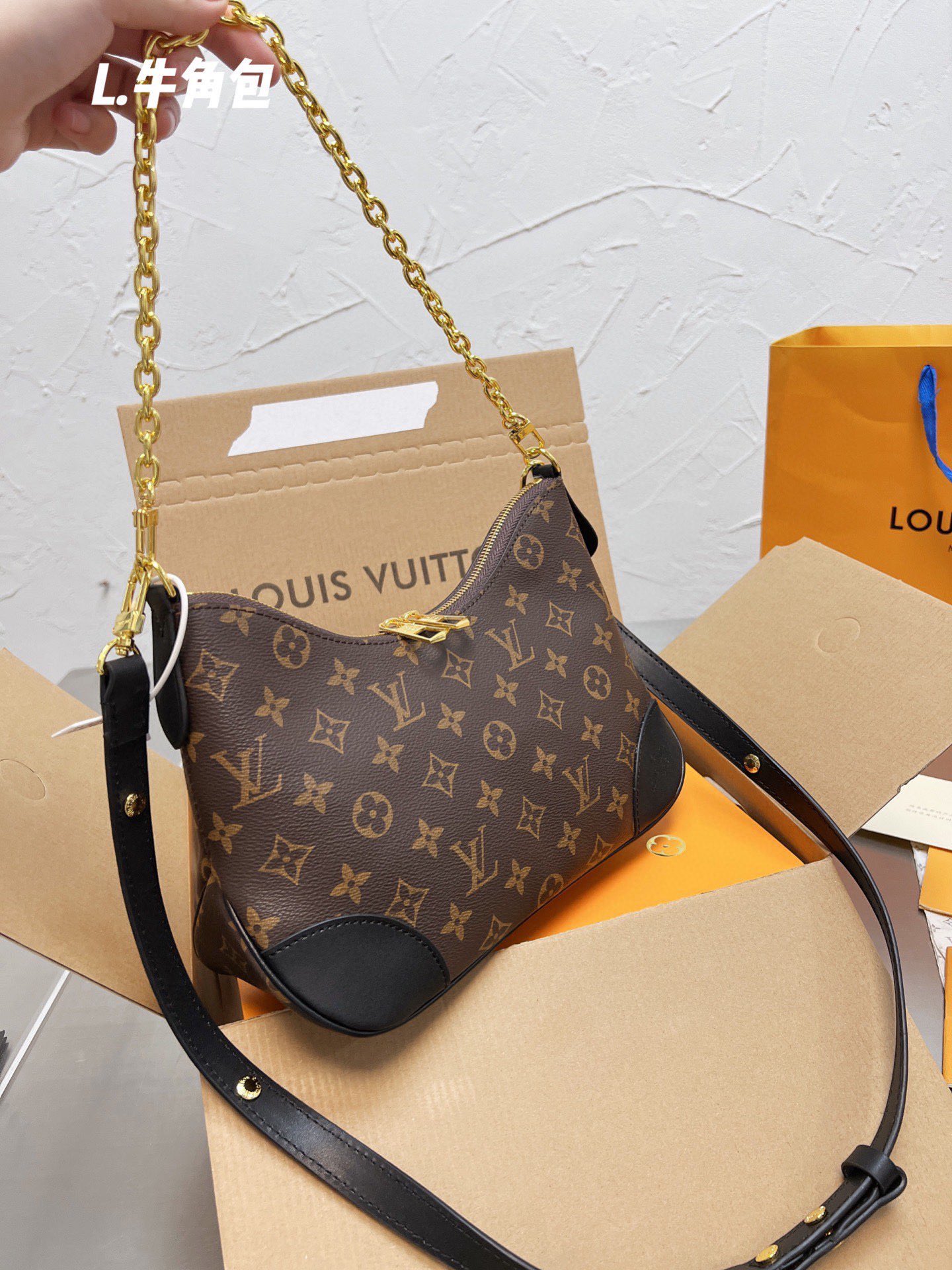 L style bag Handbags Vintage-Luxeon