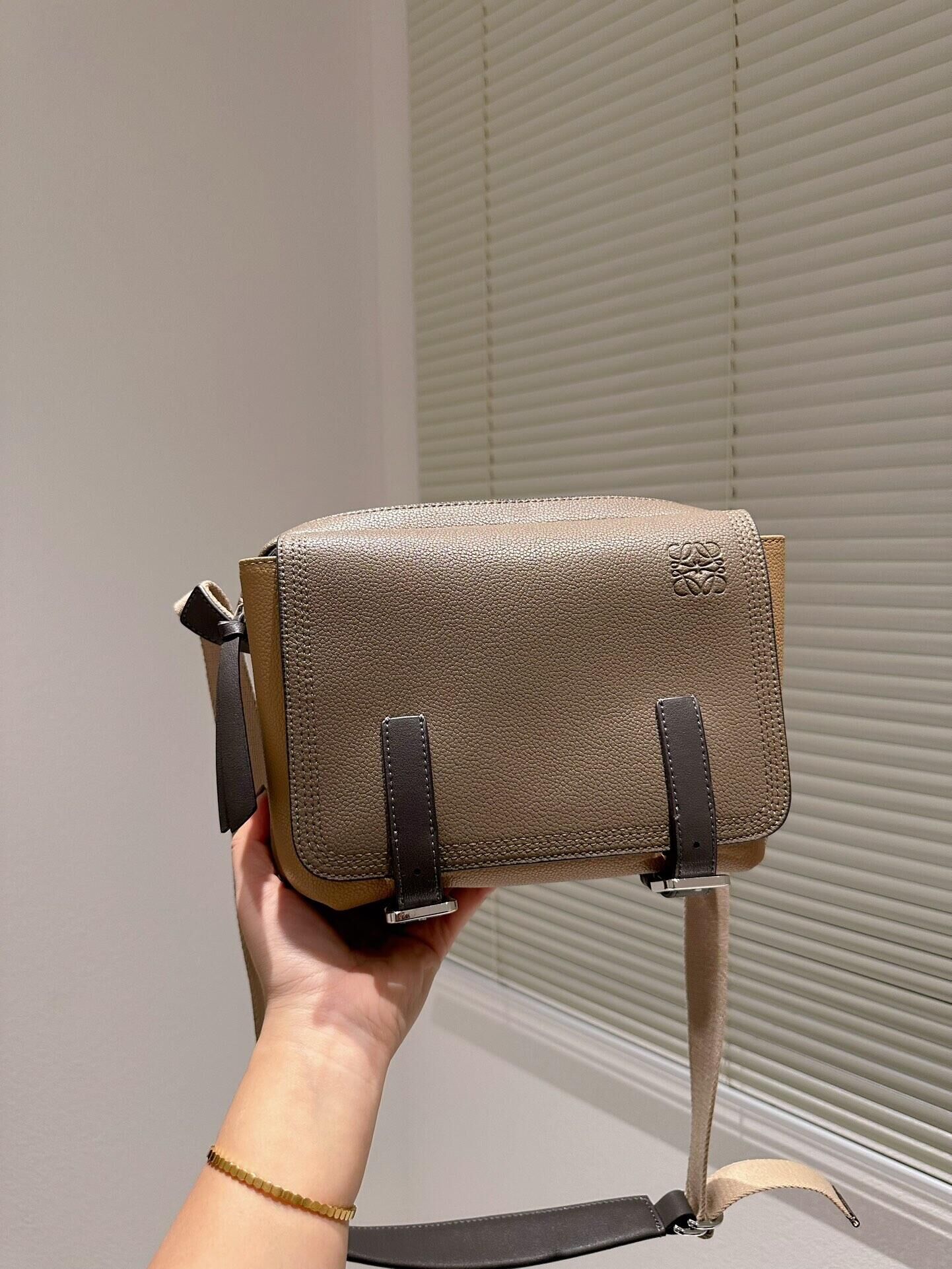 L style postman handbags-Luxeon