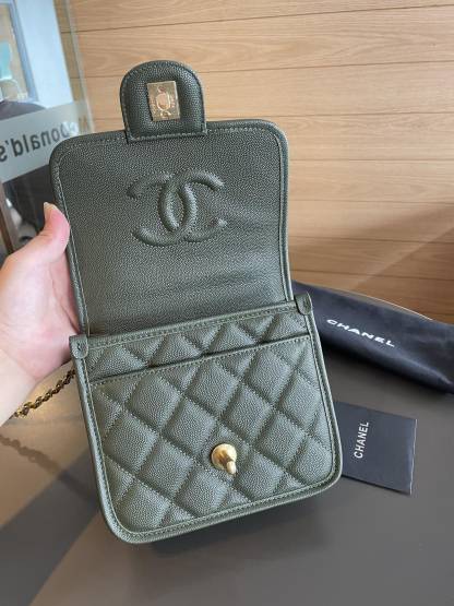 C style 22k handbag-Luxeon