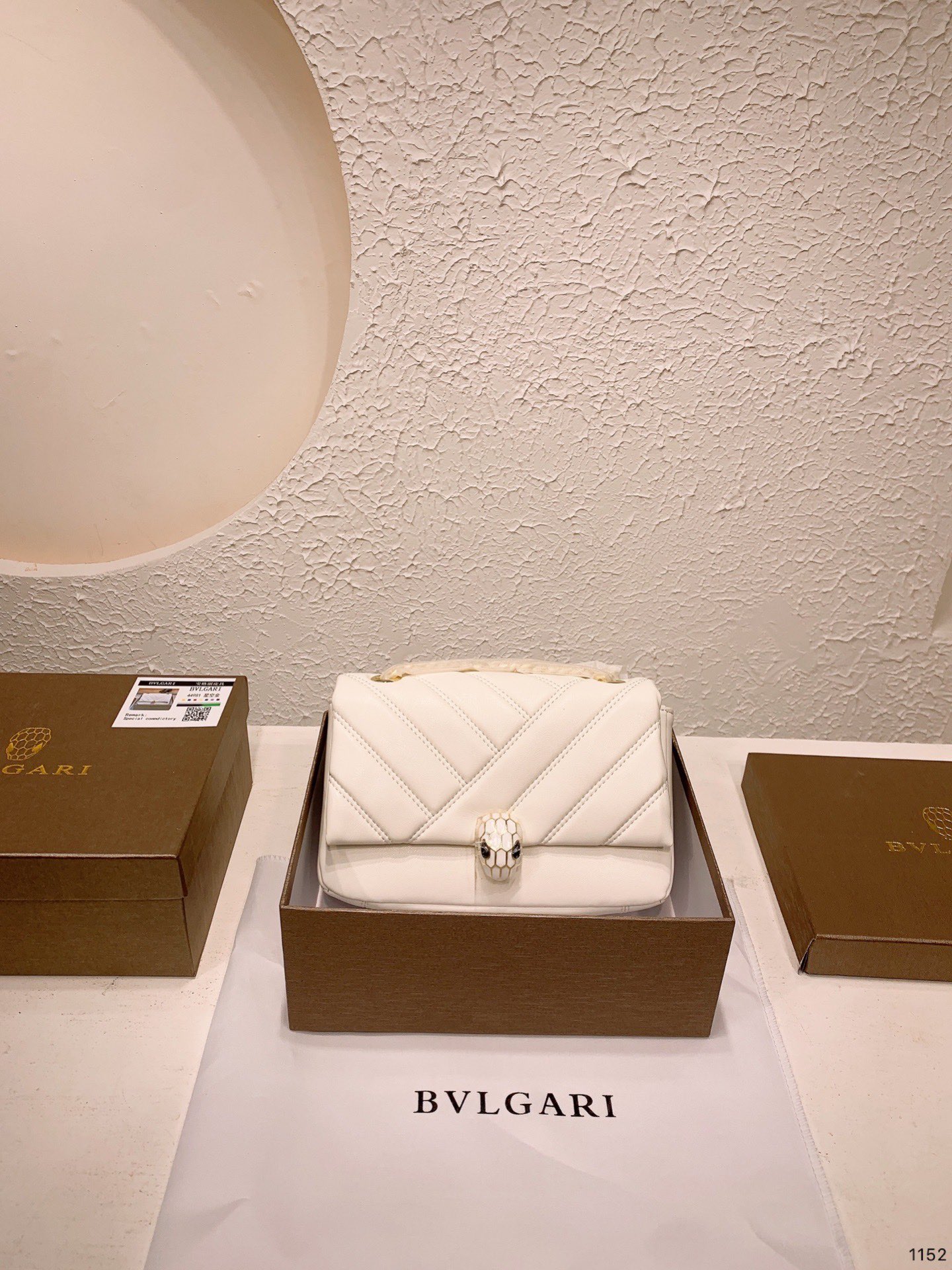 BVLGARI Shoulder Bags Classic-Luxeon